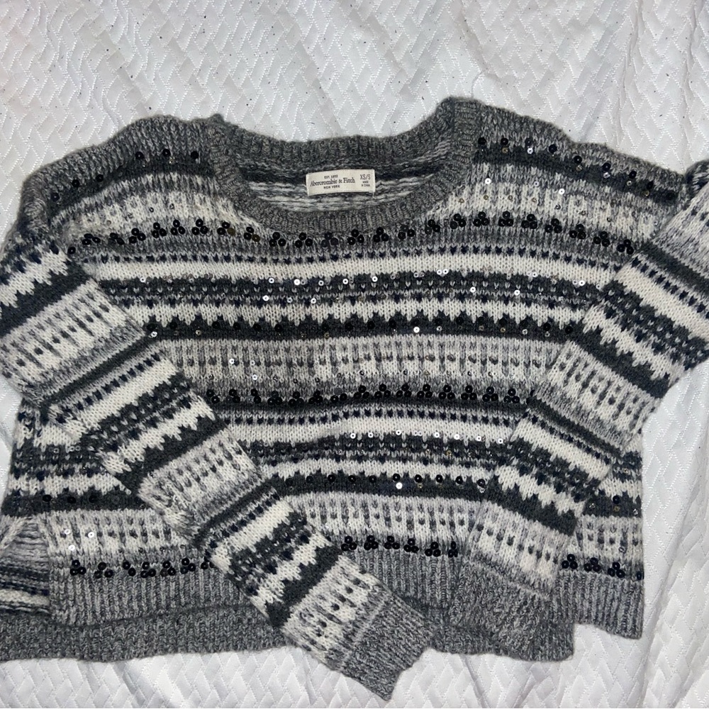 Abercrombie & Fitch Cropped Sweater w/ Sparkles